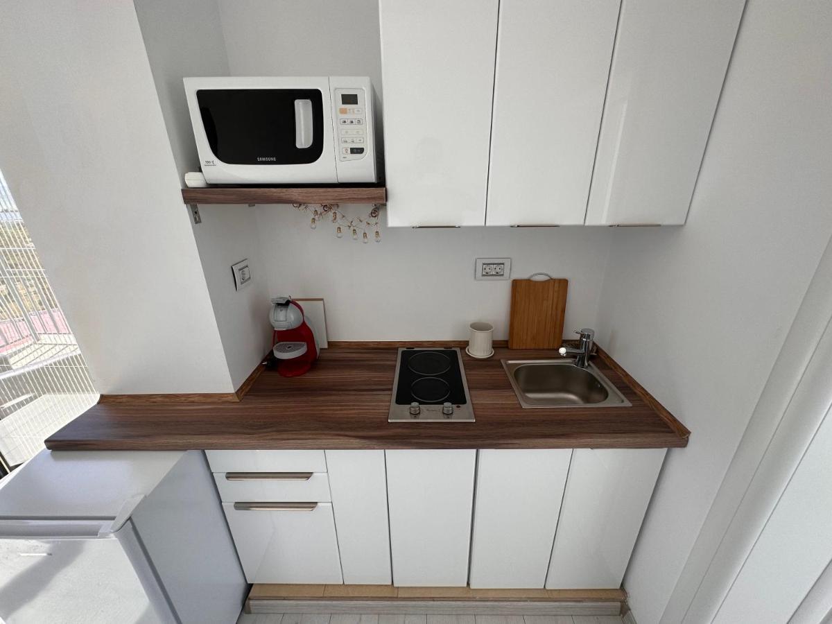 Neptun Home With Sea View Екстериор снимка