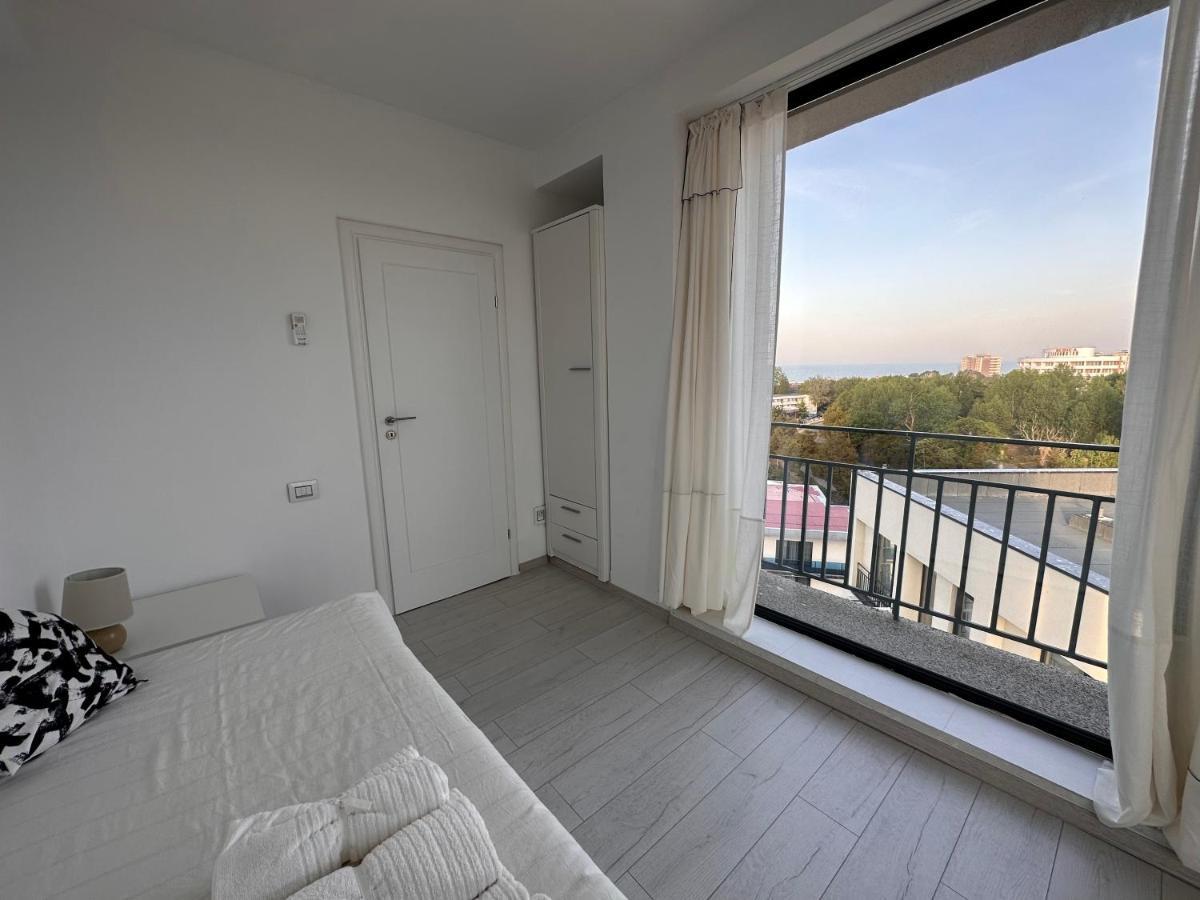 Neptun Home With Sea View Екстериор снимка