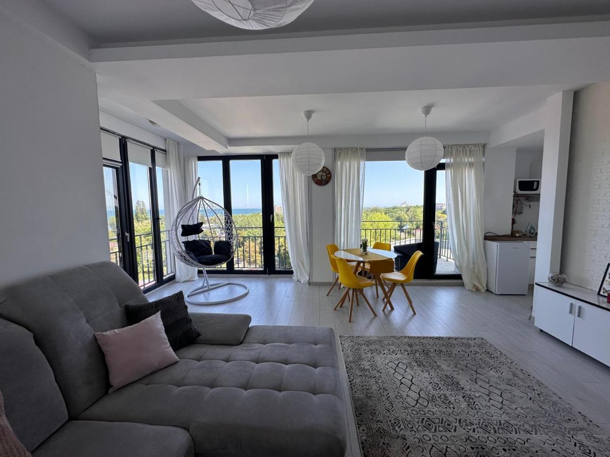 Neptun Home With Sea View Екстериор снимка