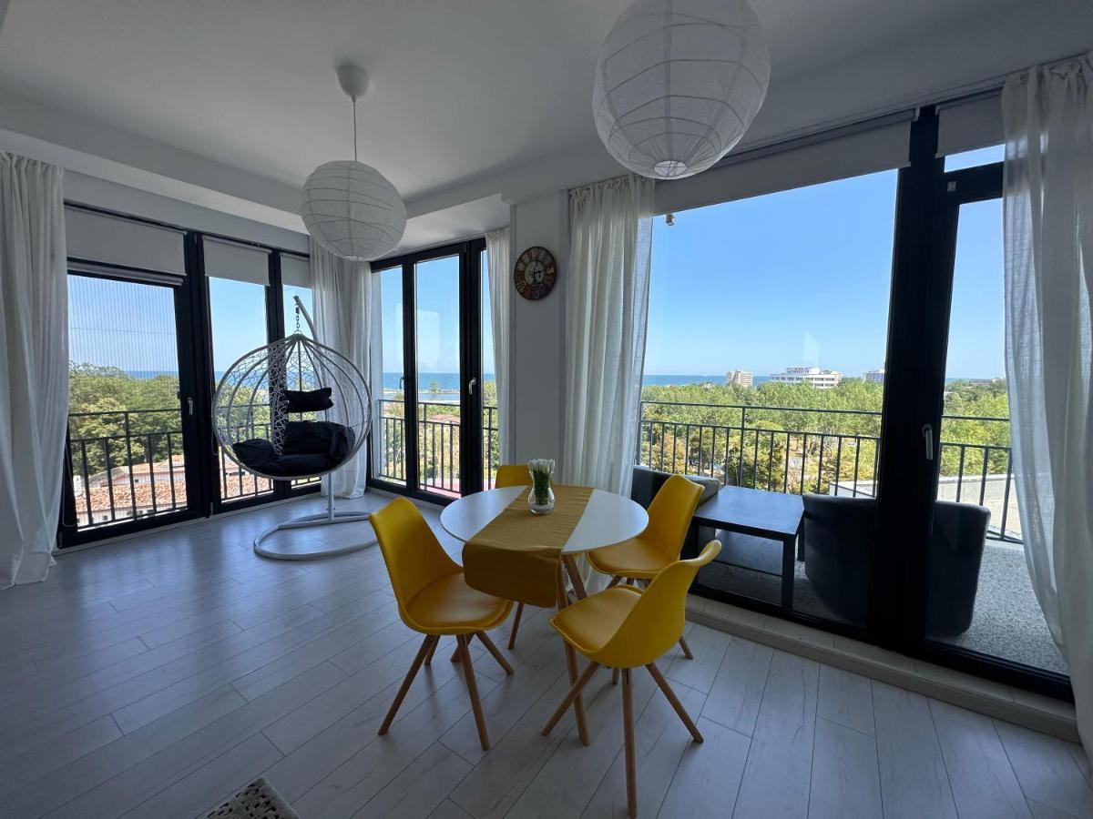 Neptun Home With Sea View Екстериор снимка