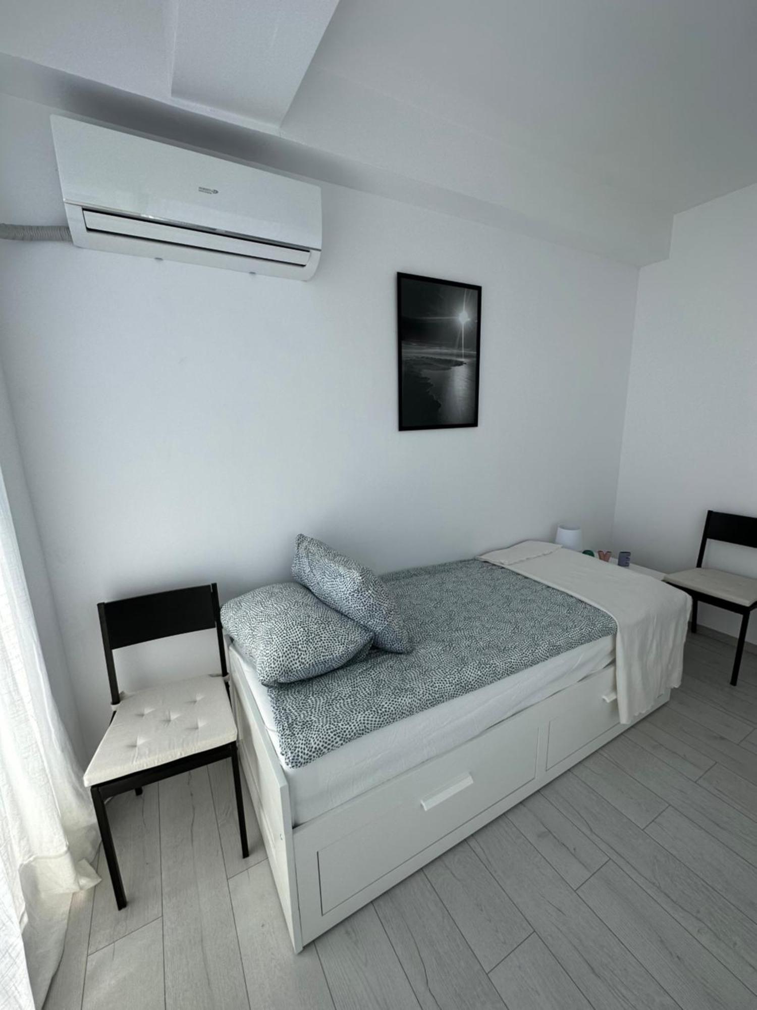 Neptun Home With Sea View Екстериор снимка